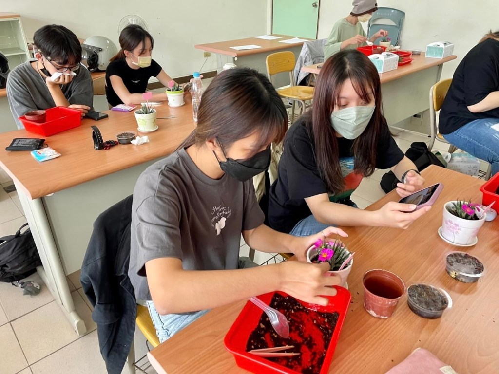 第一次收到學員們的「教師節快樂」祝福🎉