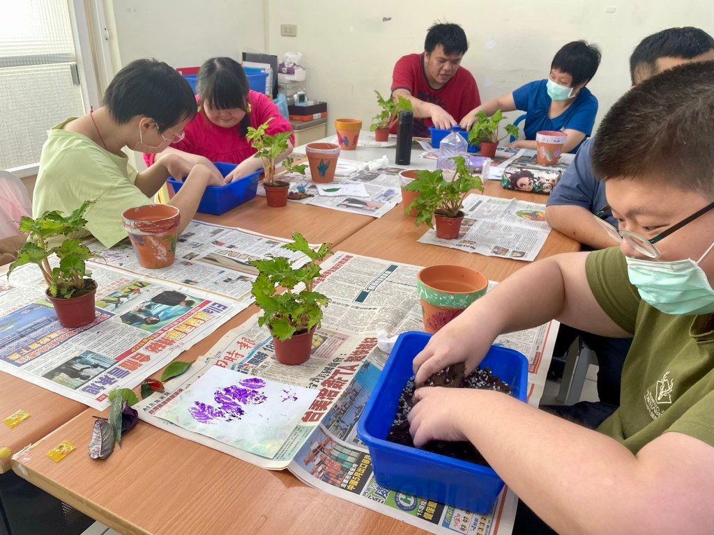 聽聽看，植物在對你說什麼呢？