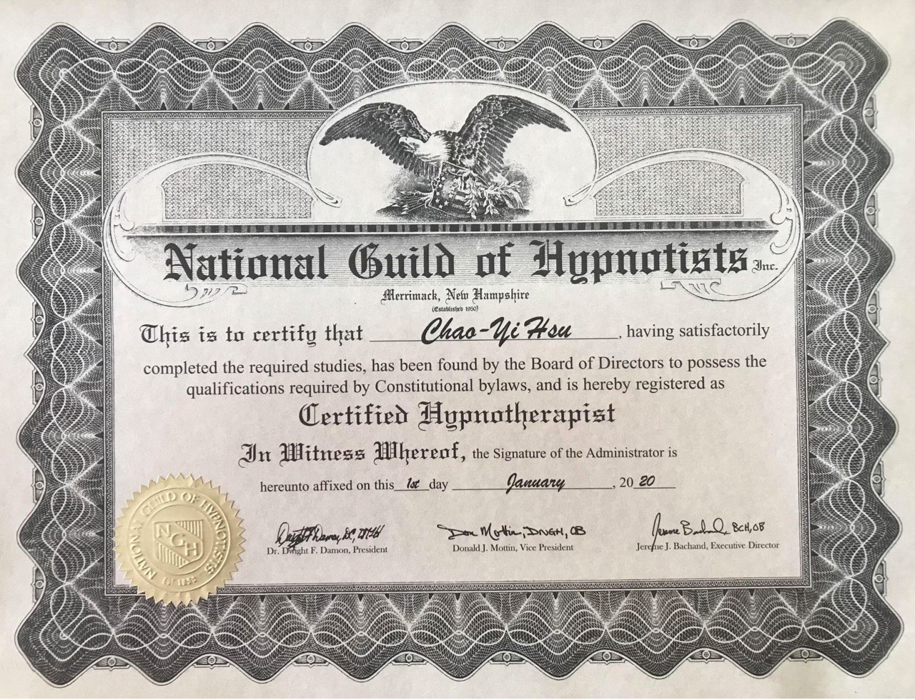 緣心苑 Jo毅老師的美國國家催眠師協會 (NGH) 國際催眠治療師證照。年份為2020年。