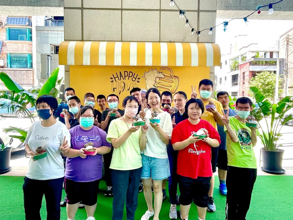 「老師，它不聽我的話😣」