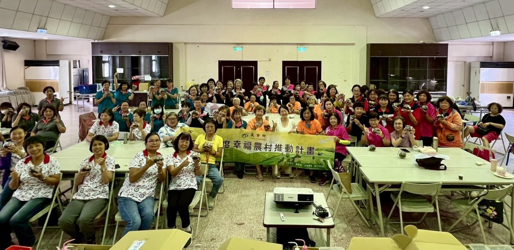 「老師，妳一個人呀？」